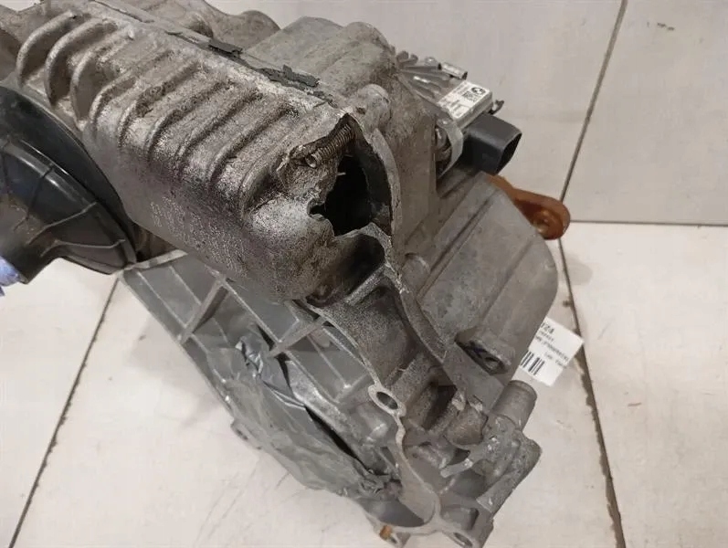 фото №11, Коробка передач приборная bmw serii 5 f90 g30 m5 8092621 wadliwa коробка передач rozdzi