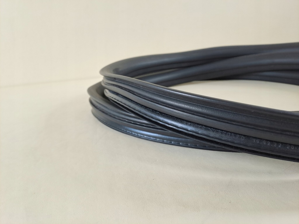 фото №8, Прокладка ніша двері передніх права ліва toyota proace city 22r