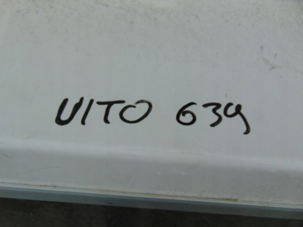 Купити Вирізана  перегородкова перегородка mercedes vito 639