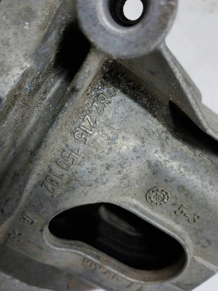 Audi q7 подушка двигуна 4m0199372ff європа Київ