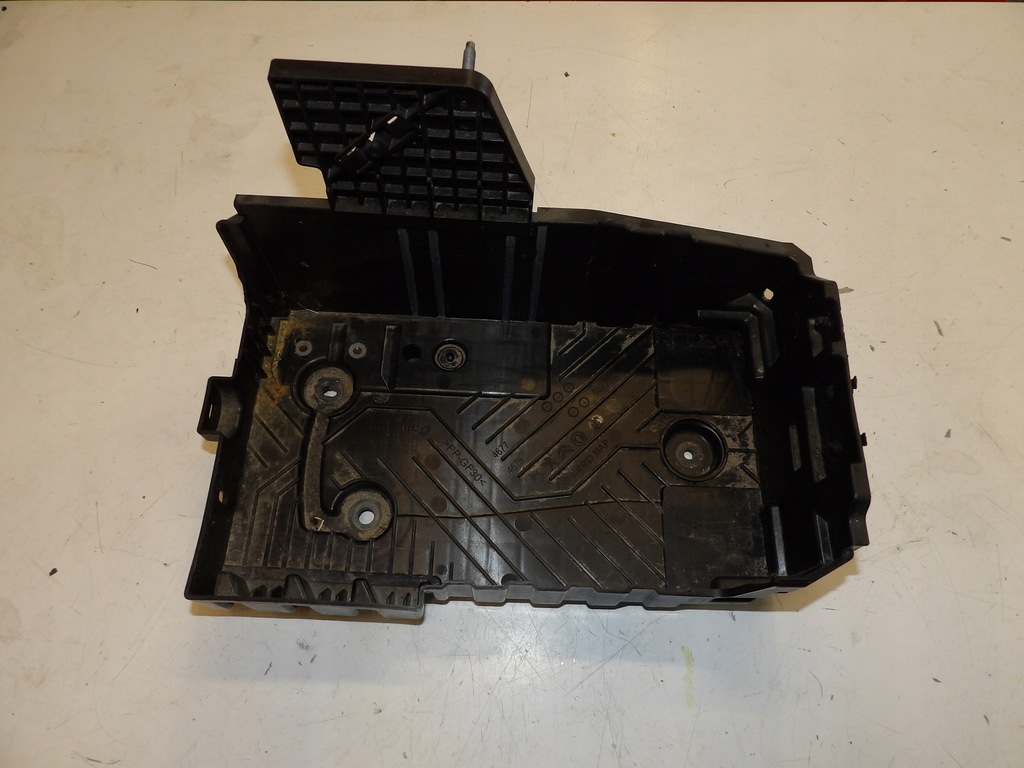 фото №1, Основание аккумулятор peugeot 208 ii 9830928180
