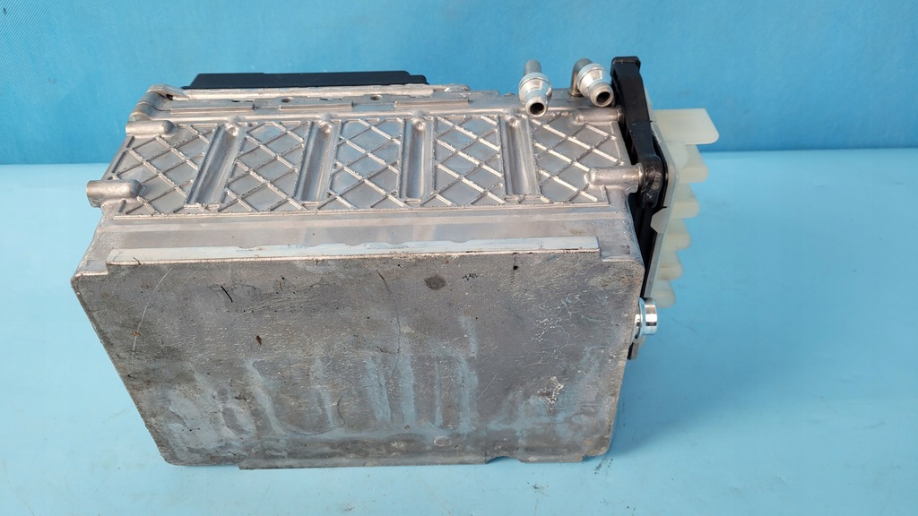 фото №13, Mercedes w206 c220 21r акумулятор пусковий a0009828317