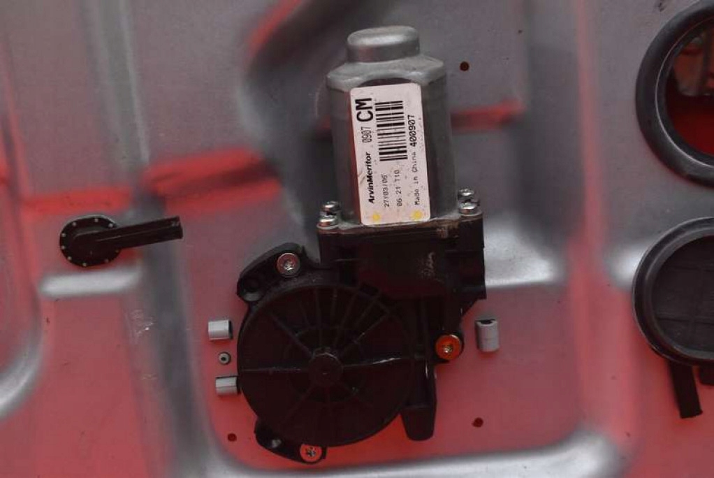 фото №6, Підйомник скло лівий перед eu 82470-2b030wks4 hyundai santa fe 2 ii 06-10