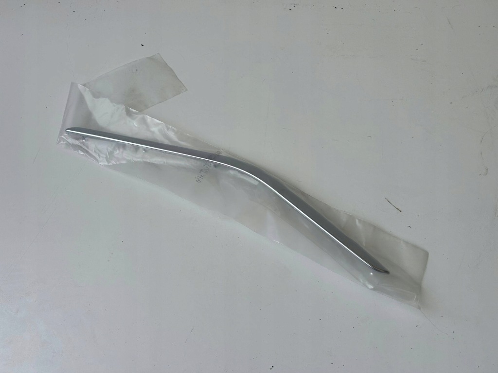 Купити Mercedes a 176 молдинг хром двері правий перед 1767201022 оригінал