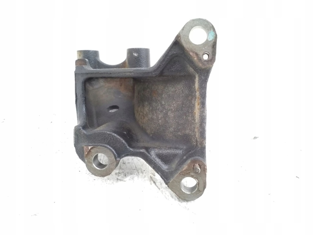 Кронштейн двигуна lexus rx 3 1232131130 Ціна