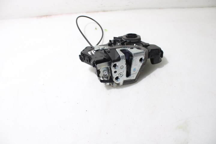 фото №1, Замок правий перед двері toyota auris ii lift