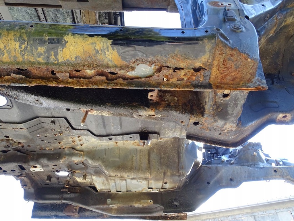 фото №6, Mitsubishi pajero iii 99-06 порог блок двигателя a+b правый 3d #141