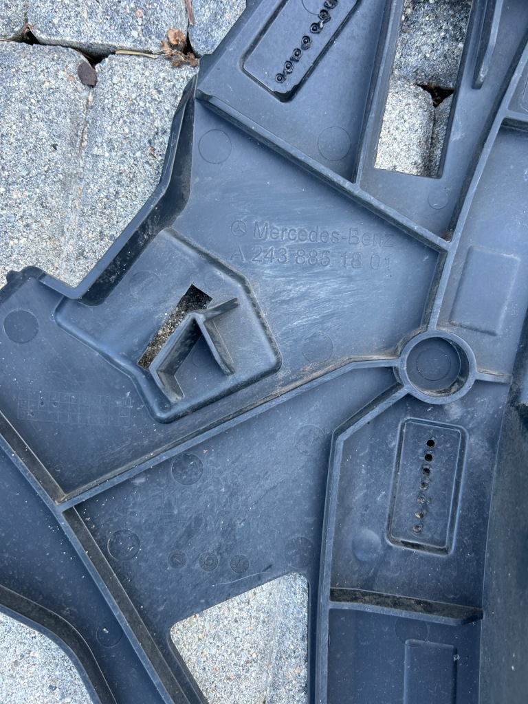 фото №9, Mercedes eqa w243 h243 21- направляющая бампера перед левый правый