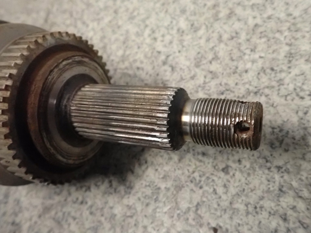 фото №7, Hyundai tucson 2.0 crdi 04- приводной вал передняя правая 2wd