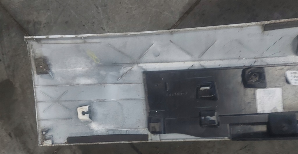 фото №6, Dodge grand caravan 11-20r накладка молдинг кришки задня