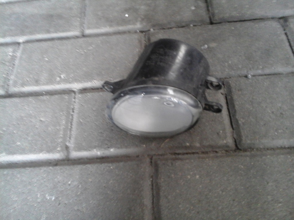 фото №1, Toyota aygo противотуманная фара левый