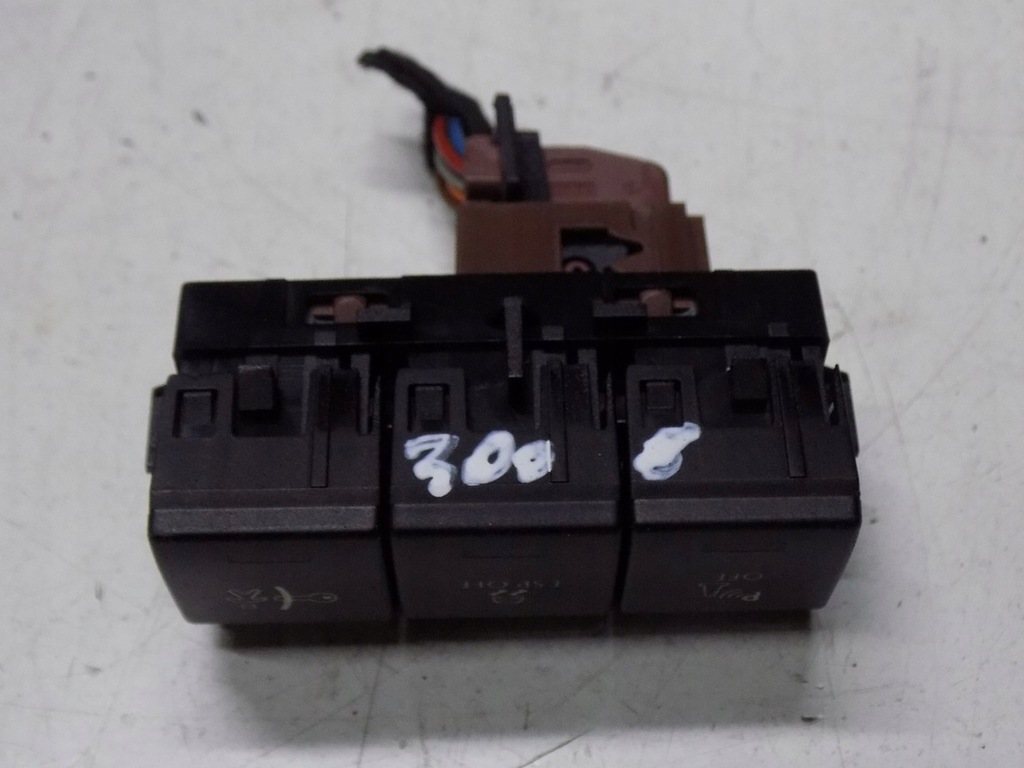 фото №11, Peugeot 3008 1.6 панель перемикач esp pdc