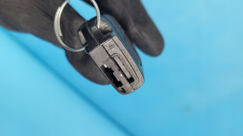 фото №8, Dodge challenger sxt 19r ключ pilot комплект 2szt 68394195aa