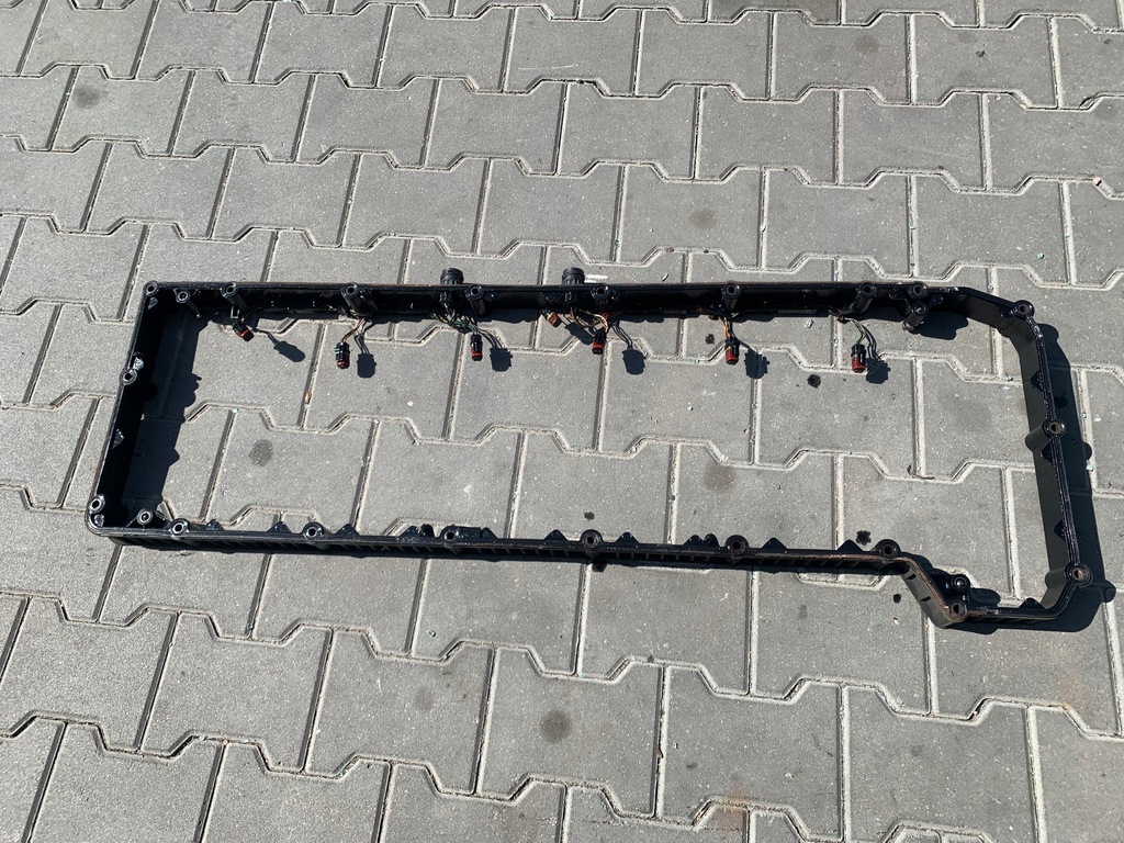 фото №1, Основание крышка клапанов жгут volvo fh 4 d13k