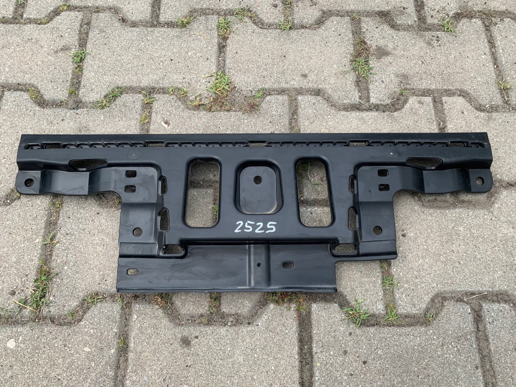 фото №1, Citroen c3 iii напрямна бампера задня середній 9813245980