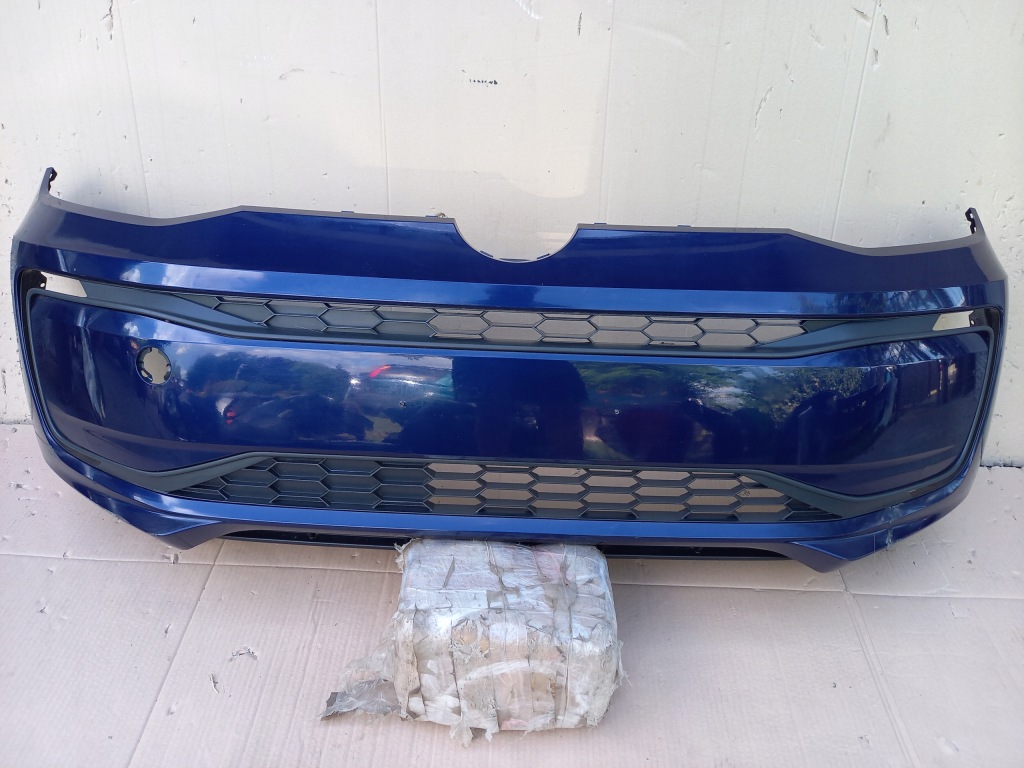 фото №1, Vw e-up e up lift 16- бампер передний решётка оригинал!