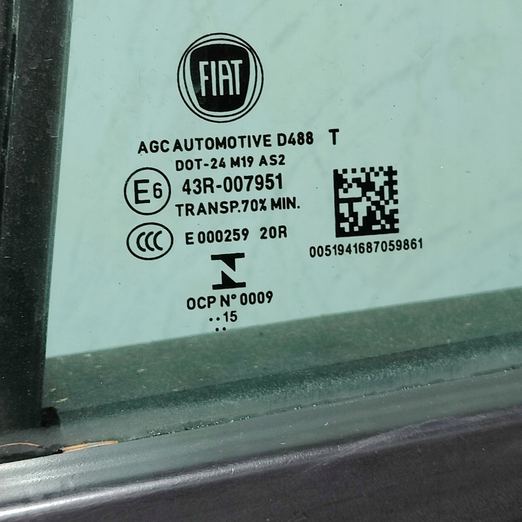 Fiat 500x дверь левое  задняя 2015r в Украине