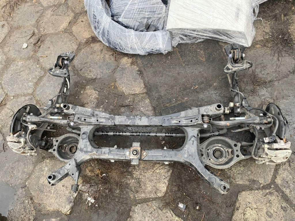 фото №1, Toyota chr полный задние подвеска задняя oś балка