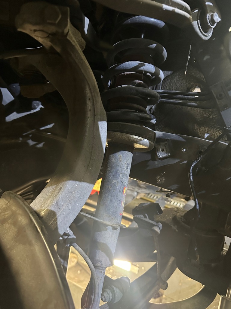 фото №9, Подвеска переоборудование swap амортизаторы пружинный audi a8 d3