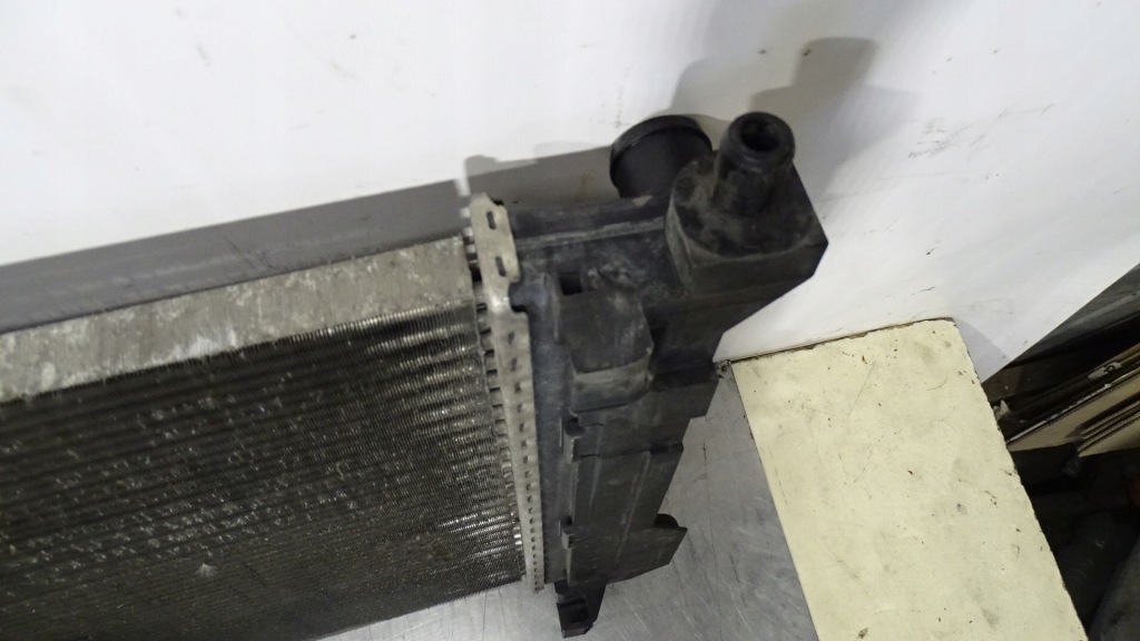 фото №13, Радіатор води mercedes w169 a150