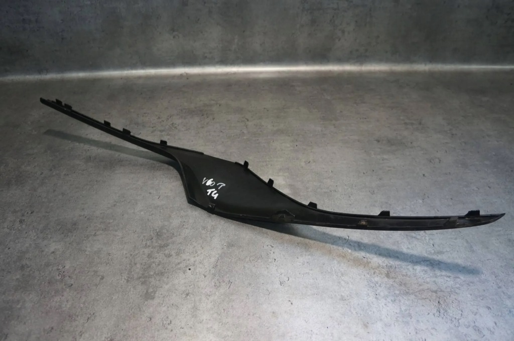 Купить Молдинг бампера r-design правая перед передняя volvo v40 ii 31347088