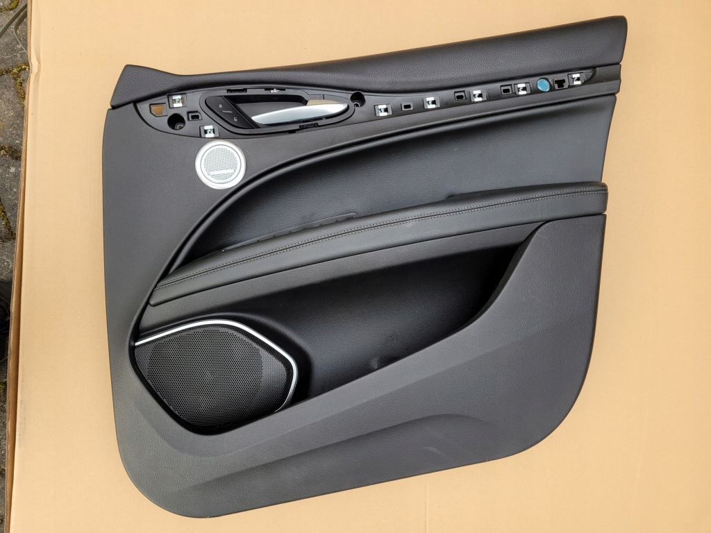 фото №3, Обшивка обивка дверь maserati quattroporte правая