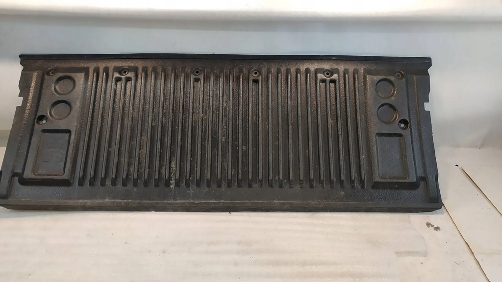 фото №3, Ford ranger обшивка крышки багажника