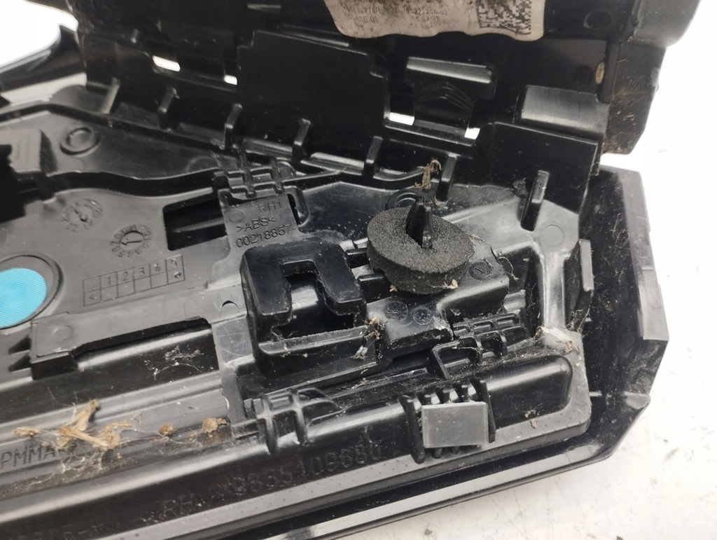 фото №8, Citroen c4 iii e-c4 2021 права сторона відбивач лампи задній