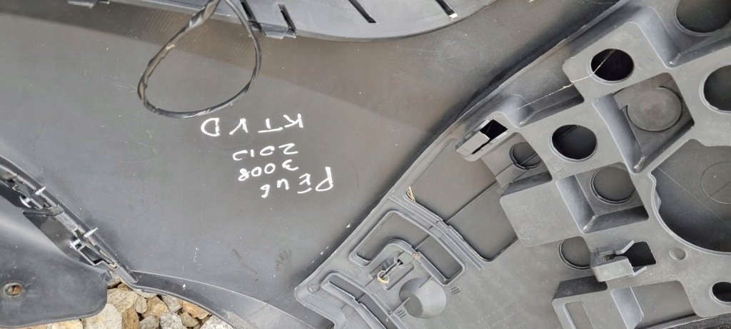 фото №14, Peugeot 3008 09-13 бампер перед оригинал b359