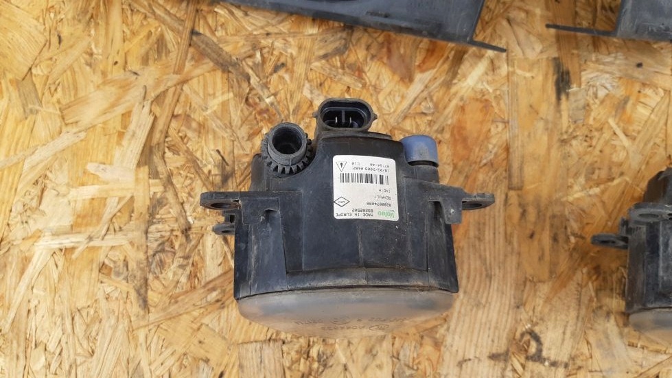 Противотуманная фара заглушки противотуманных фар renault scenic ii 2 Недорого