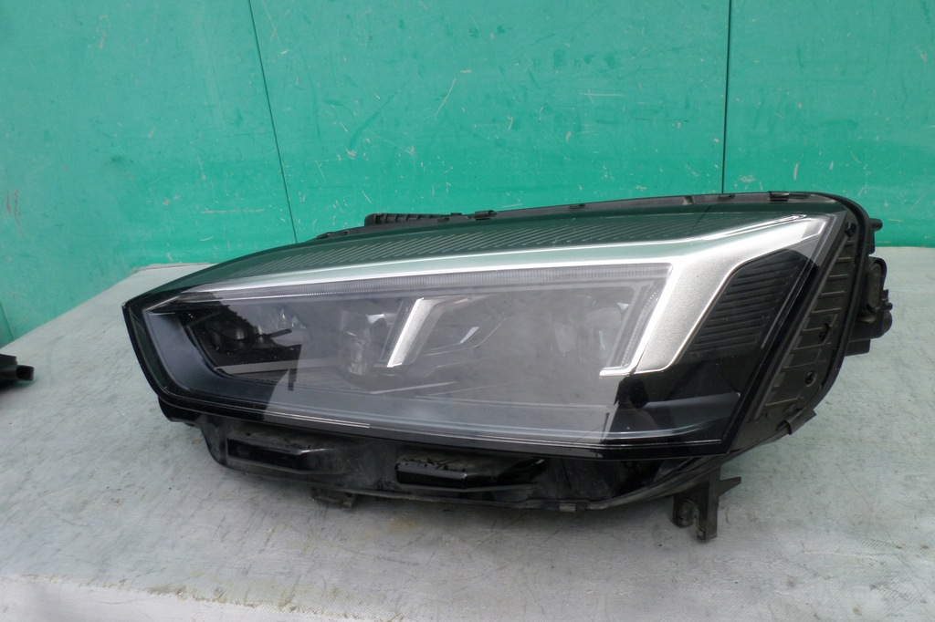 фото №1, Audi rs5 8w лампа левая фара левый eur