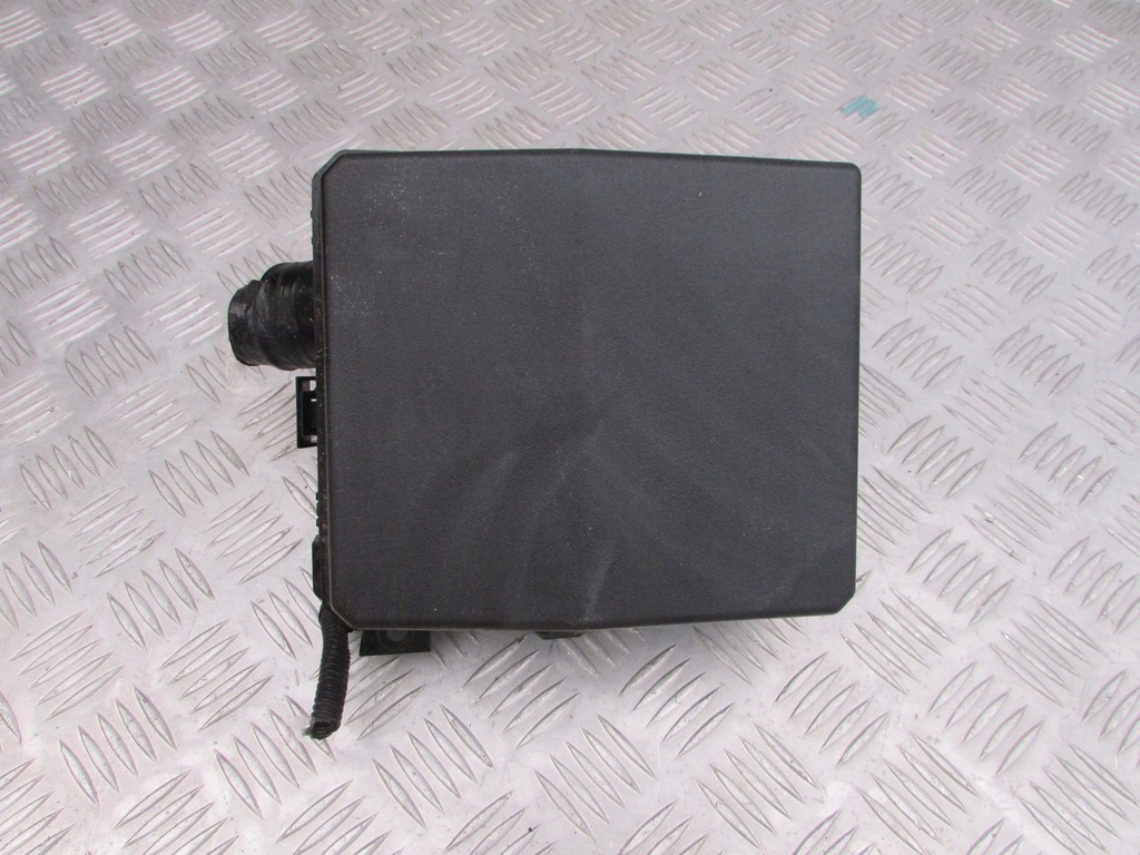 фото №1, Корпус предохранителей mitsubishi asx 1.8 di-d 12r