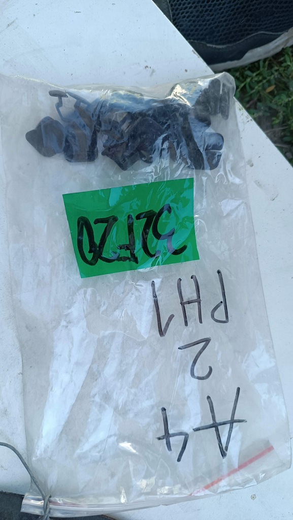 фото №8, Шумоізоляція шумоізоляція капот audi a4 b6 8e0863825 + кліпси