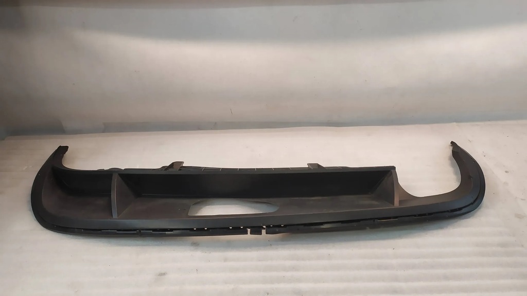 фото №8, Молдинг накладка бампера задня vw passat b7