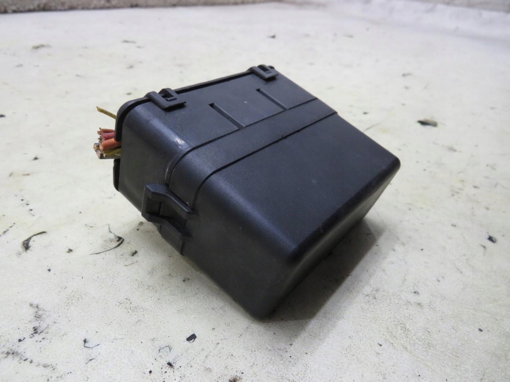 Корпус коробка предохранителей 1.5 dci qashqai j10 1 284b2jd02e в Украине
