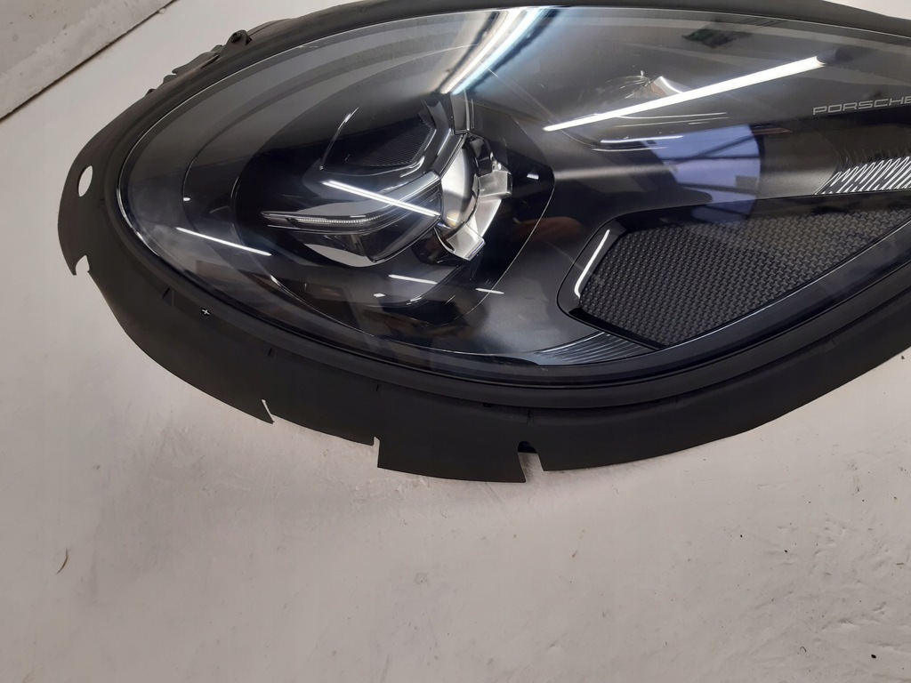 фото №3, Porsche macan lift 95b лампа full led права