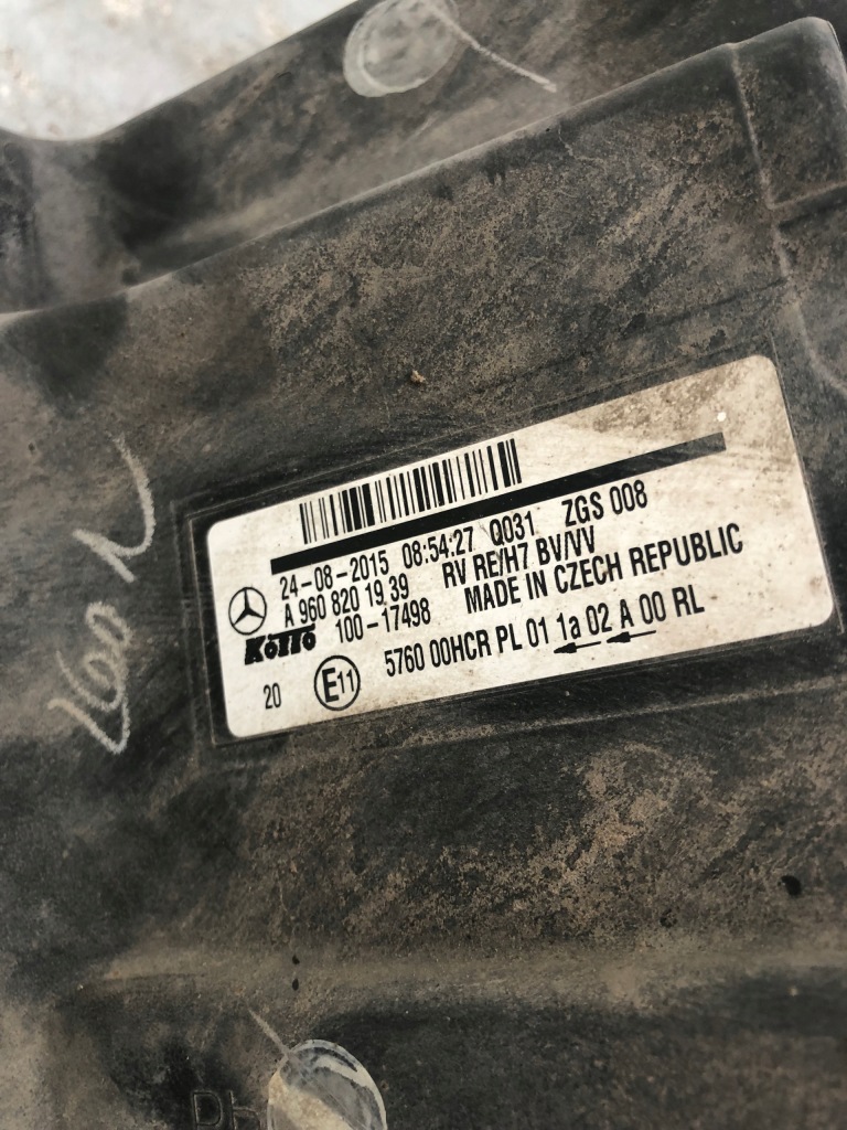 Лампа правый перед mercedes actros a9608201939 Киев