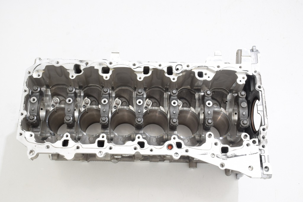 фото №10, Bmw g60 g61 f70 f05 xm g09 b58b30s блок dół поршні wał колінчастий двигун b58x
