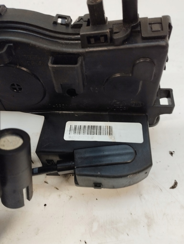 фото №6, Hyundai ix35 замок двері правий перед 81320-2y020