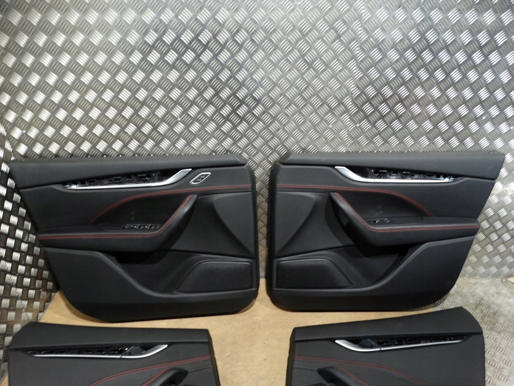 фото №5, Idealne kpl.fotele заднє сидіння шкіра maserati levante 1