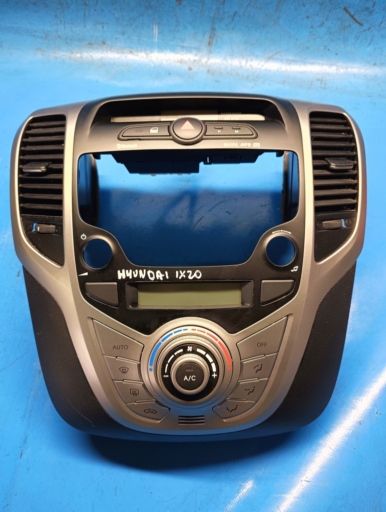 фото №1, Рамка середня консолі панель обдув hyundai ix20