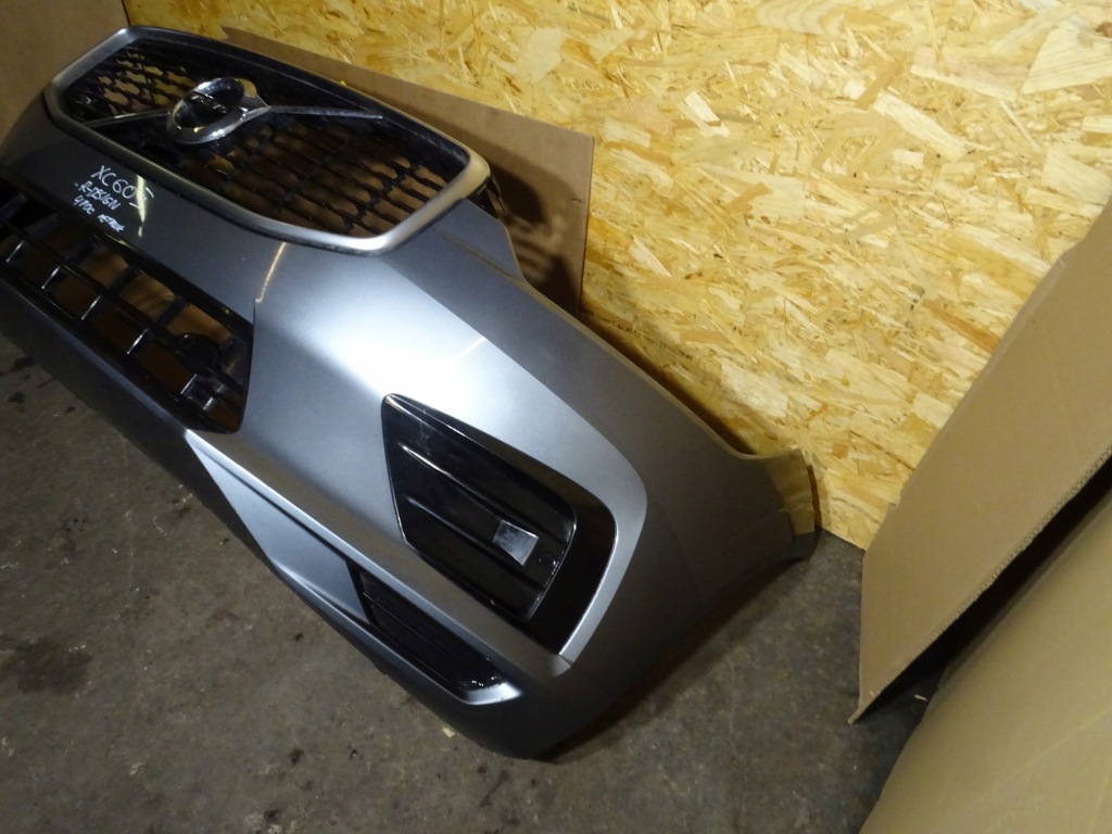 фото №3, Volvo xc60 ii бампер r-design перед передний 4 pdc