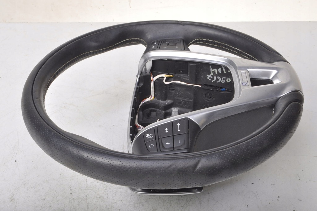 фото №4, Volvo xc60 воздуховод кожаный лепестки переключения rdesign