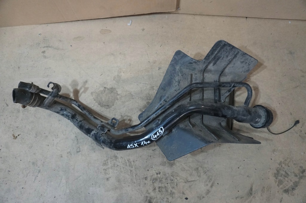 фото №1, Mitsubishi asx 2010-2016r бензин заливна горловина пального 1710a416