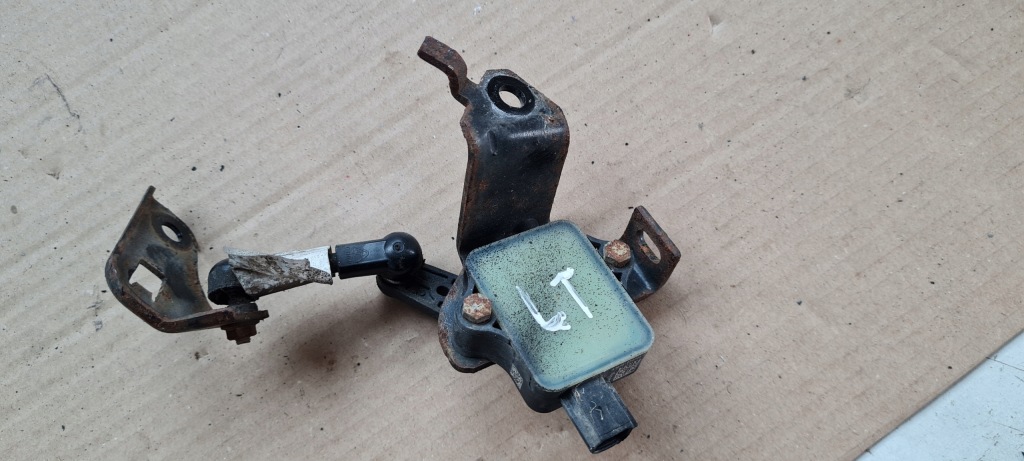 фото №1, Mustang vi lift gt датчик высоты выравнивание лампа левый задняя