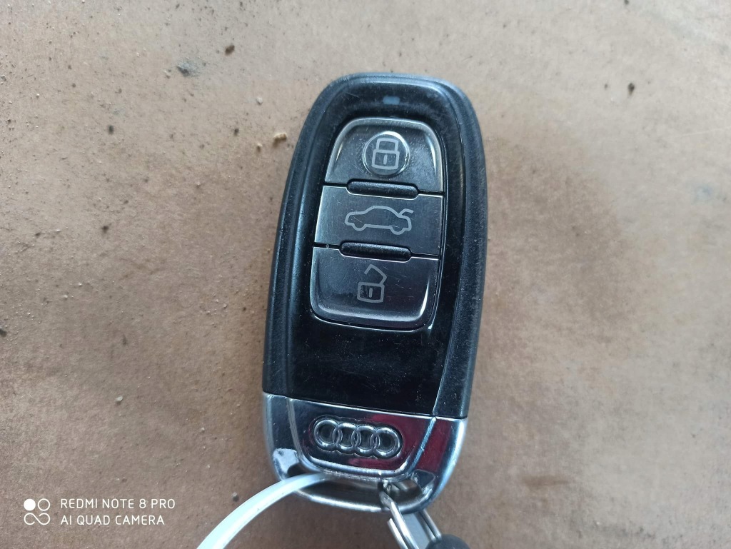 фото №1, Ключ pilot ключ audi a7 4g c7