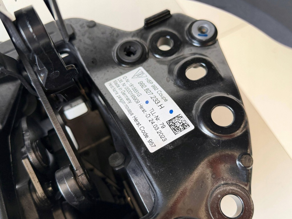 фото №11, Porsche 911 992 спойлер задняя 992827233 h оригинал