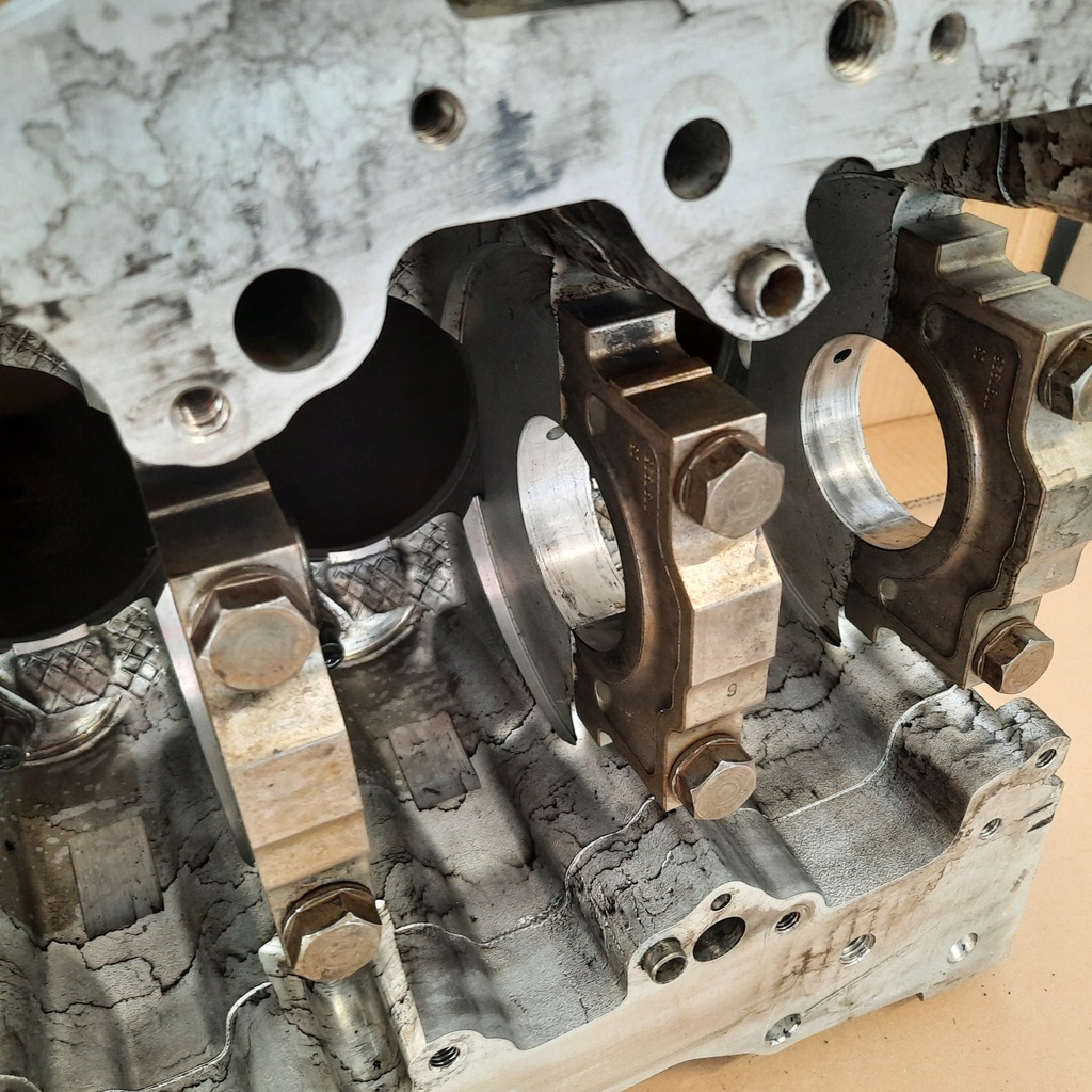 фото №9, Bmw 7799978 блок двигуна n57 3.0d n57d30a голий блок