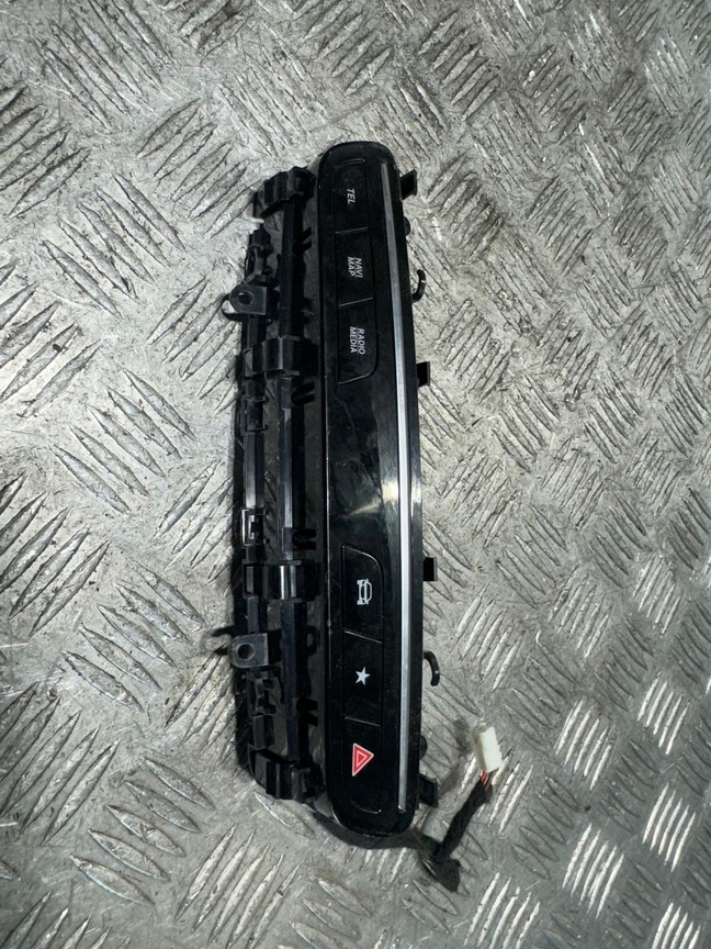 фото №1, Mercedes glc w253 панель кнопок a2539054902