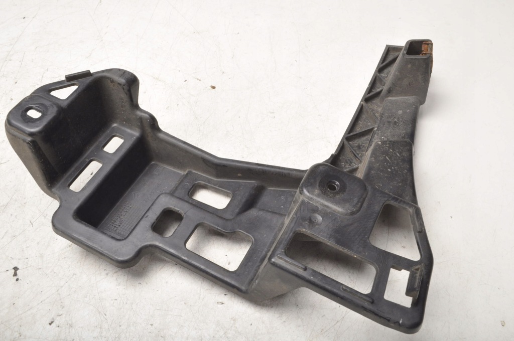 фото №3, Citroen c4 picasso ii напрямна бампера правий задня